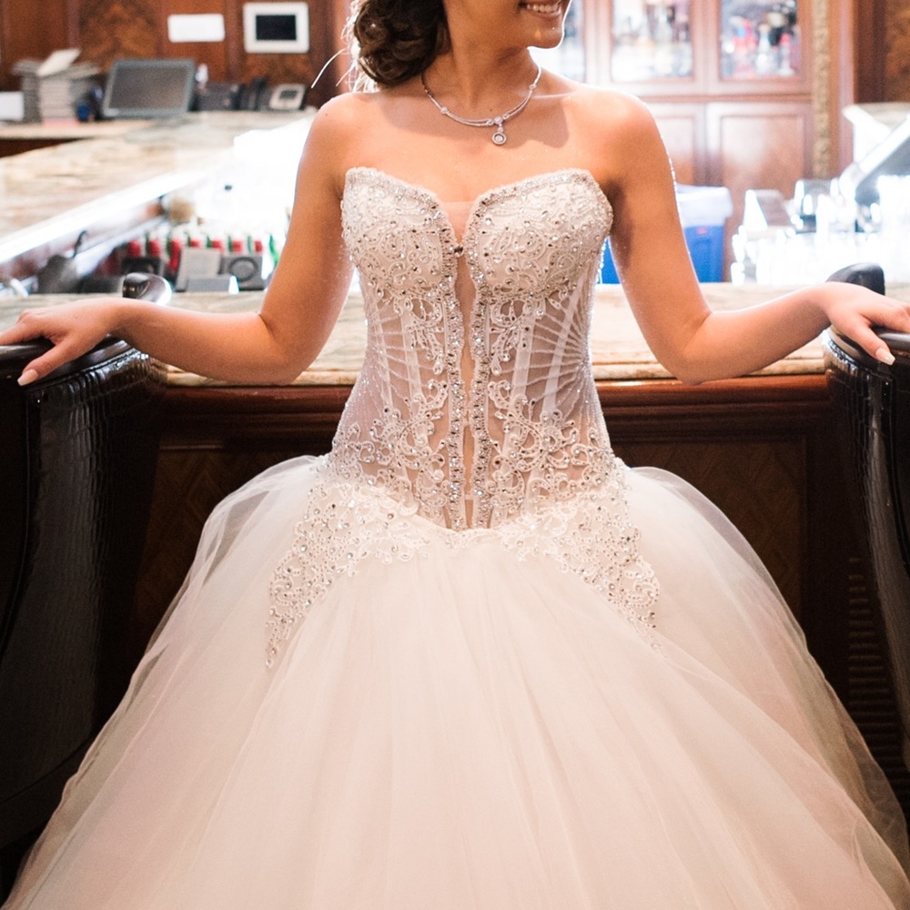 Wedding dress